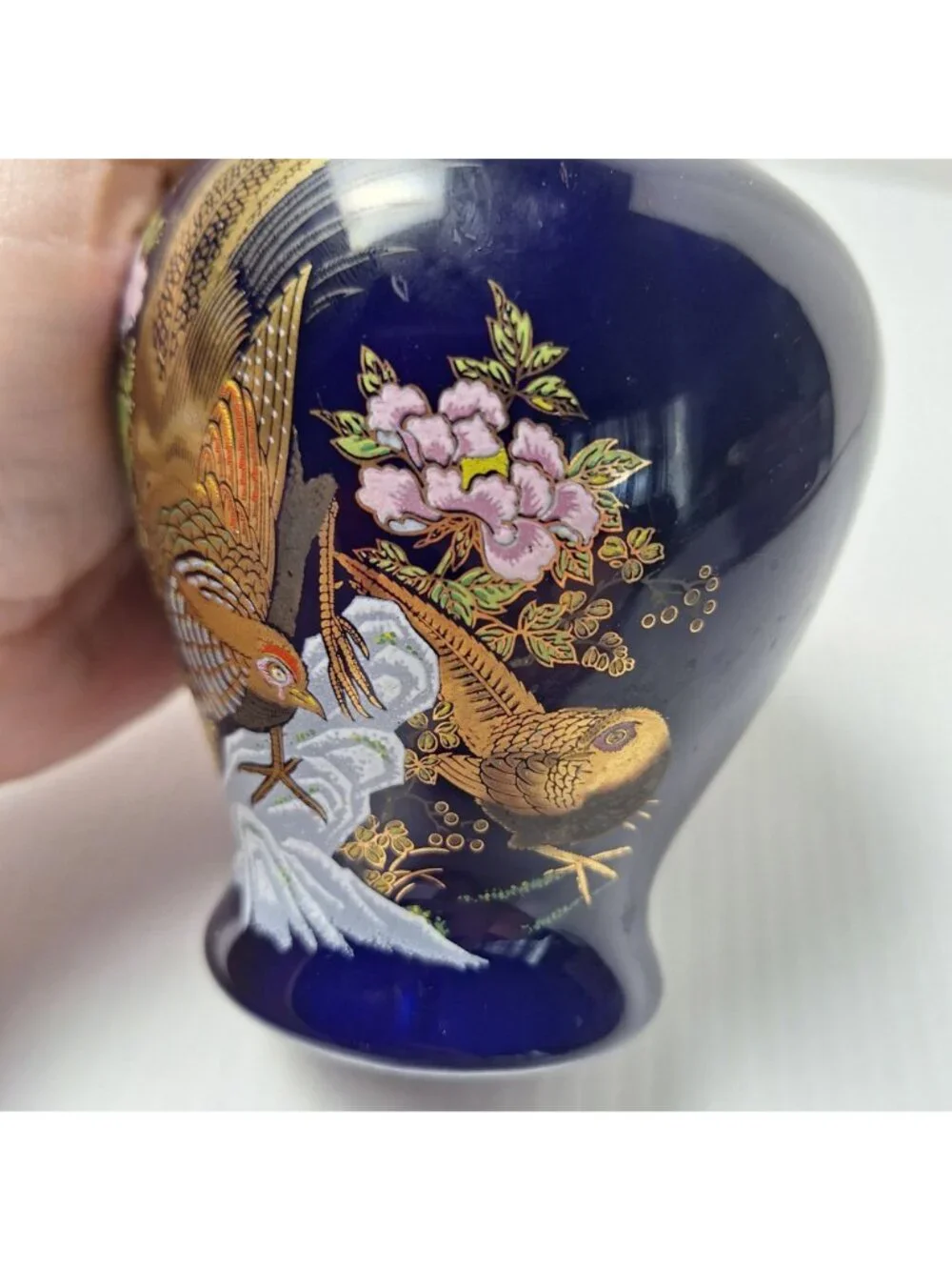 VTG KUTANI JAPANESE PORCELAIN COBALT BLUE VASE GOLDEN PHEASANT LOTUS GOLD TRIM